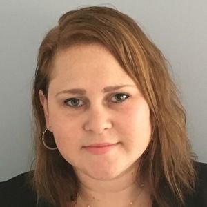 Meet your Posher, Leslie